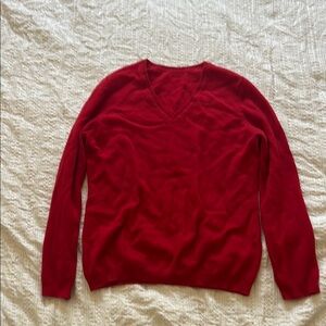 Women's Cashmere V-Neck Red Sweater